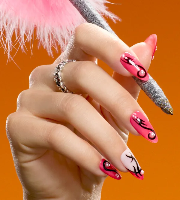 Bubble Grunge Pro Fall Nail Art Look